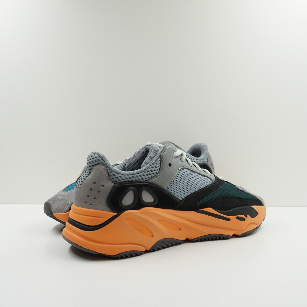 Yeezy 700 grey and on sale orange