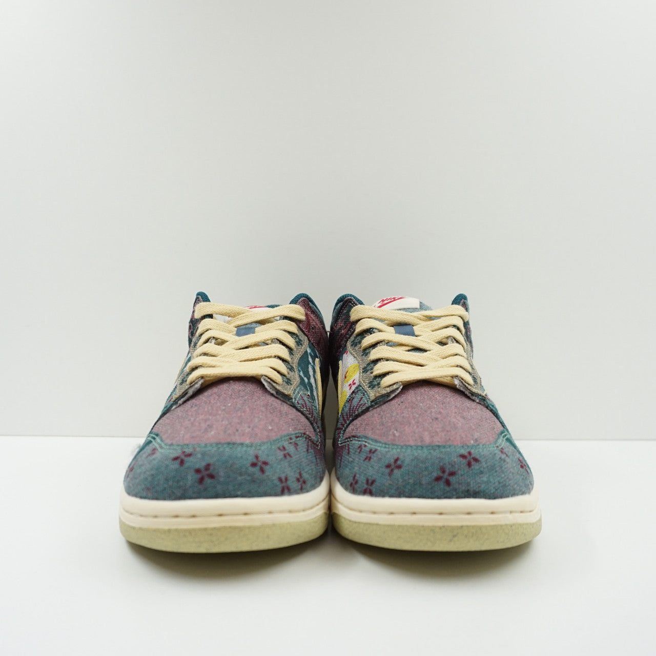 dunk low community gardens