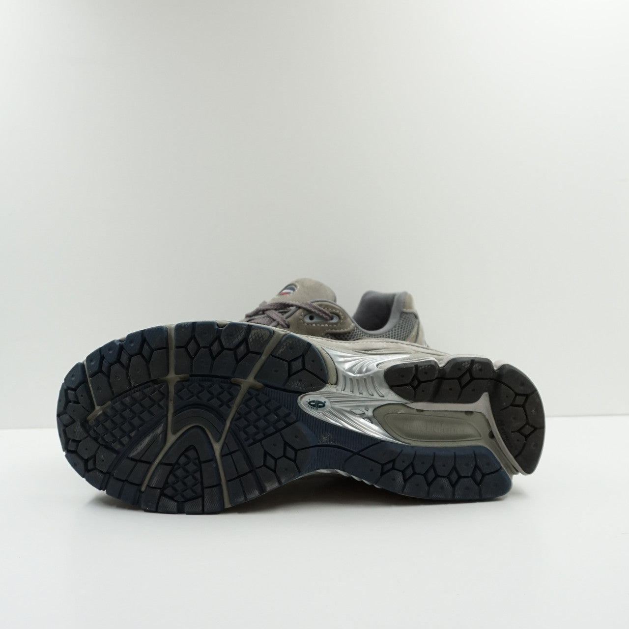 New Balance 2002R Light Grey