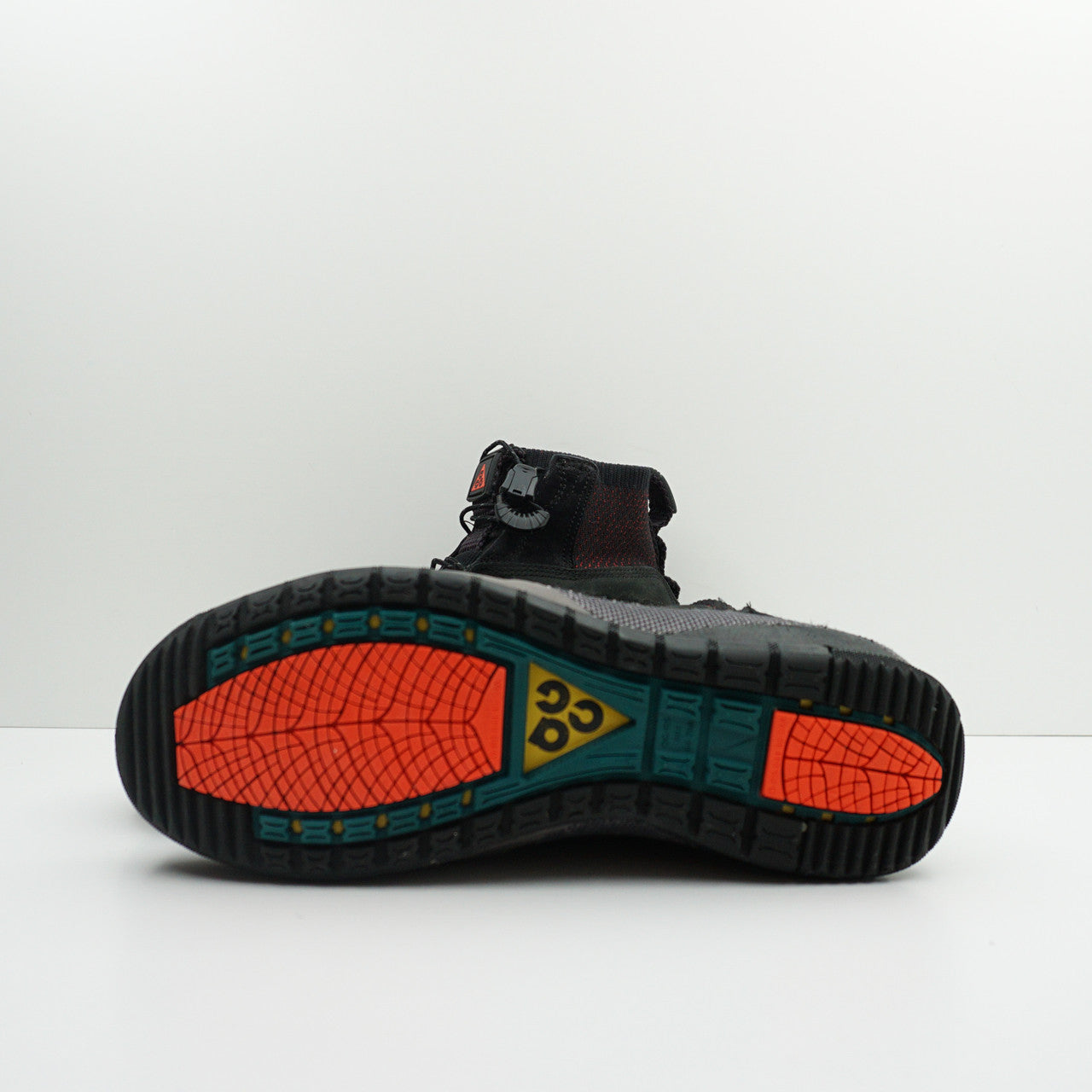 Nike ACG Ruckel Ridge Black Habanero Red