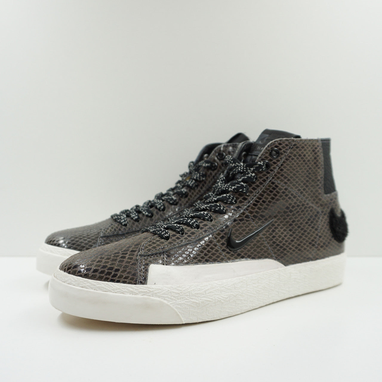 Nike SB Blazer Mid QS Soulland (Friends and Family)