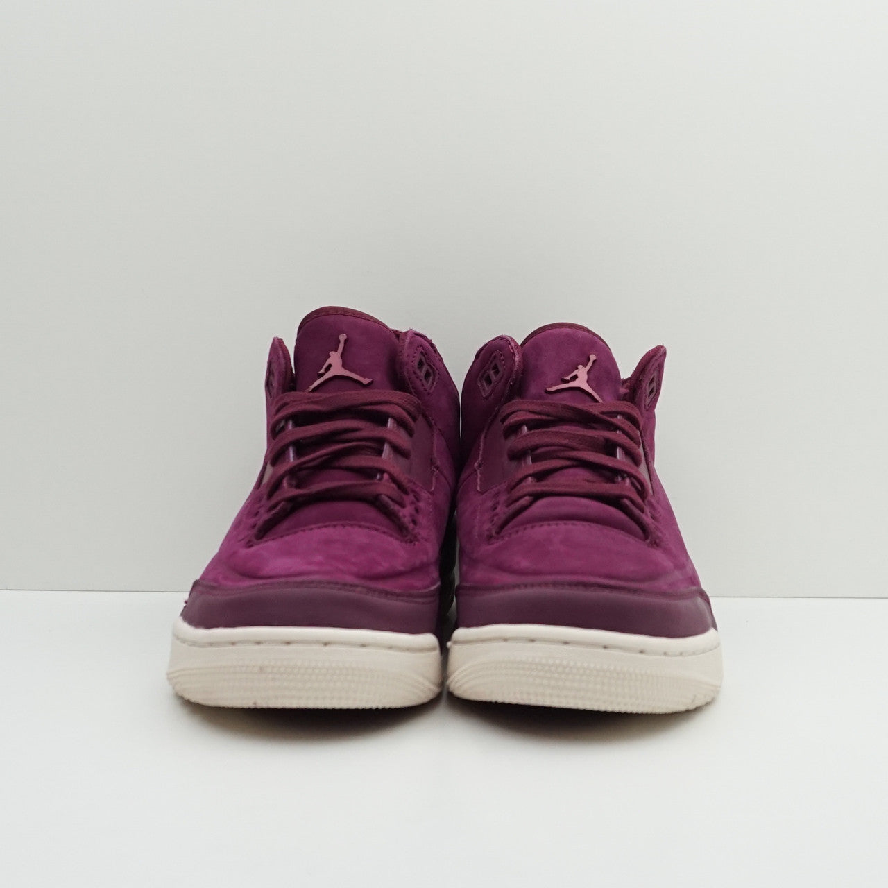 Jordan 3 hot sale retro bordeaux