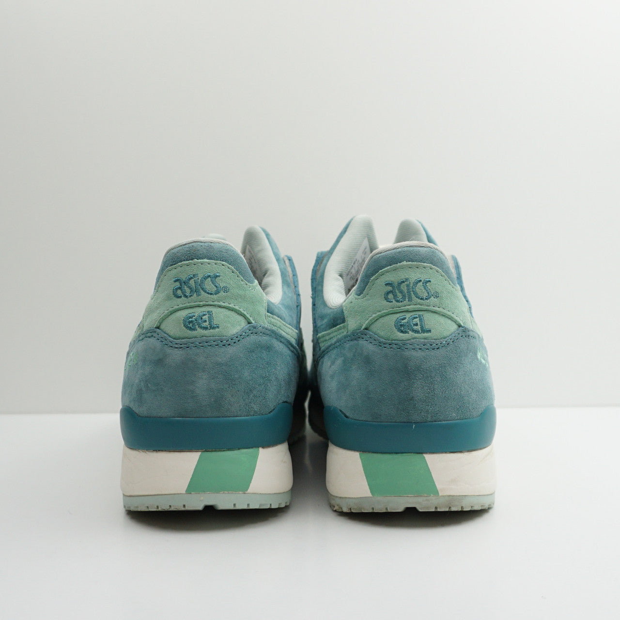 asics misty pine seafoam
