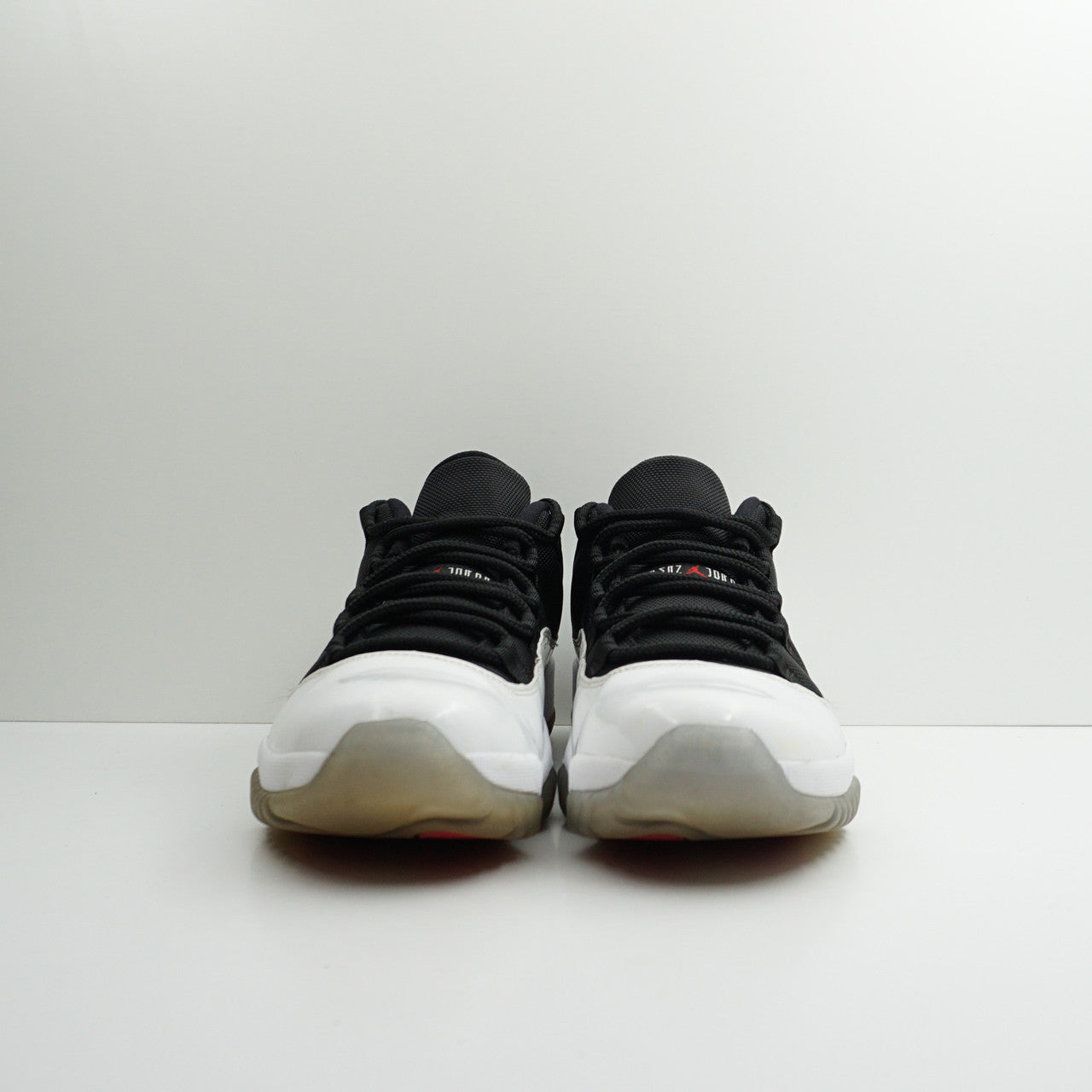 Jordan 11 Retro Low Reverse Concord