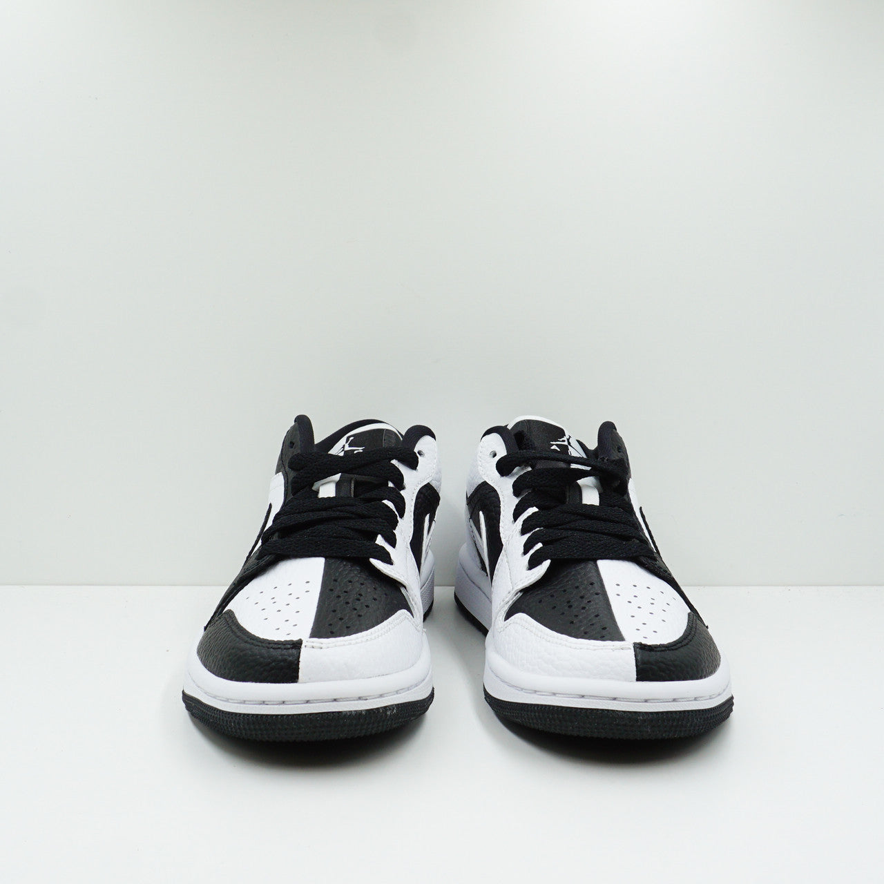 Jordan 1 Low SE Homage White Black (W)