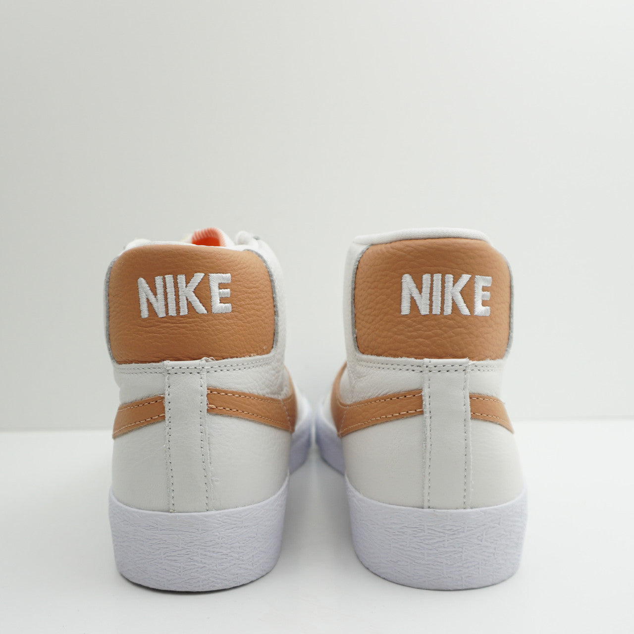 Nike SB Zoom Blazer Mid ISO White Light Cognac