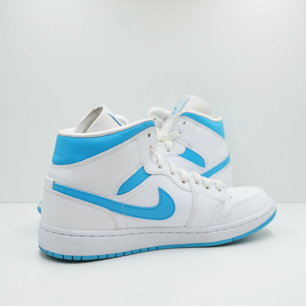 Jordan 1 Mid UNC (W)