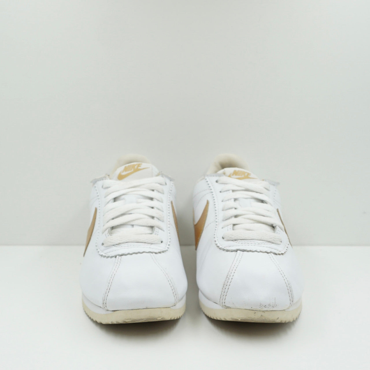 Nike Classic Cortez White Metallic Gold (W)