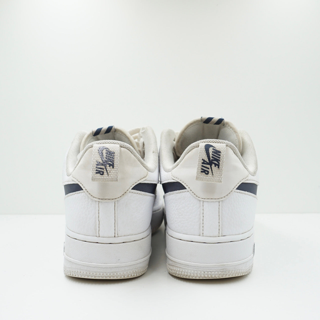 Nike Air Force 1 LV8 Patriots