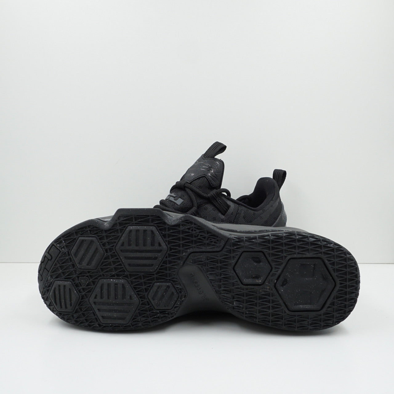 Nike LeBron XIII Low Black