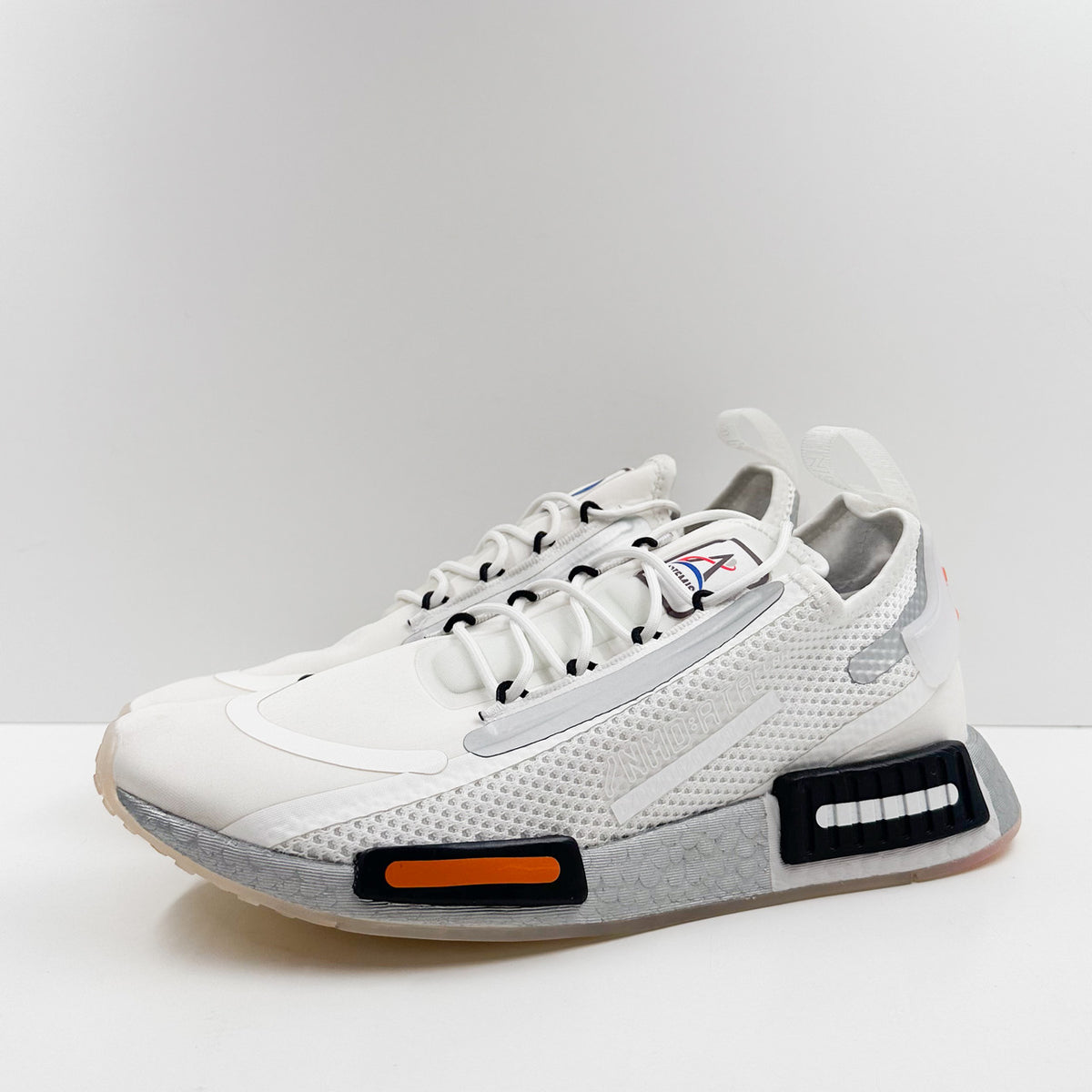 Adidas NMD R1 Spectoo NASA Cloud White