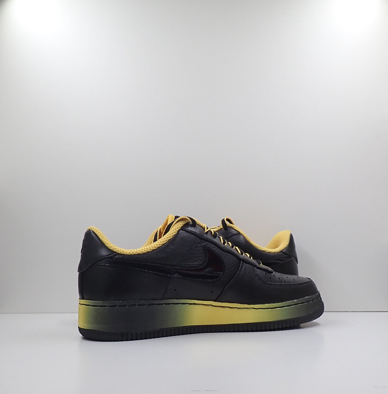 Air force 1 low busy p livestrong best sale