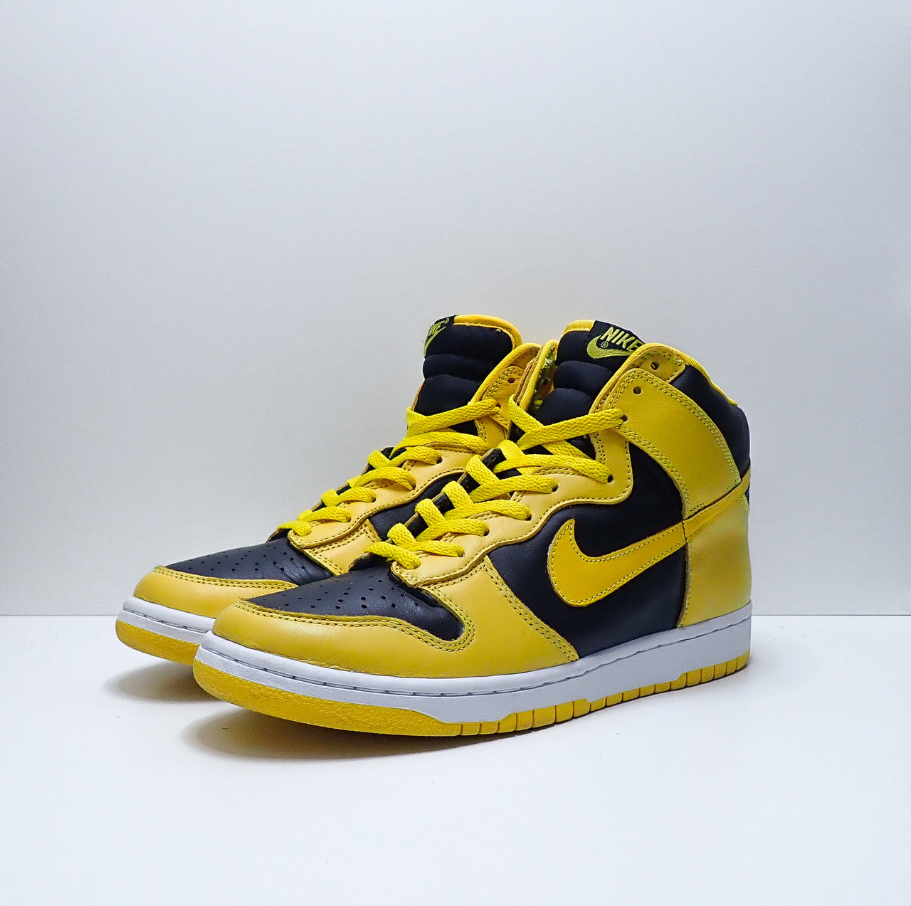 Nike Dunk Hi Goldenrods (2003)